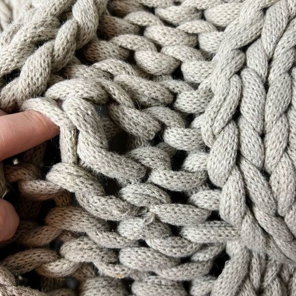 Pottery Barn bundle chunky cable knit large throw pillow taupe beige - Picture 4 of 8